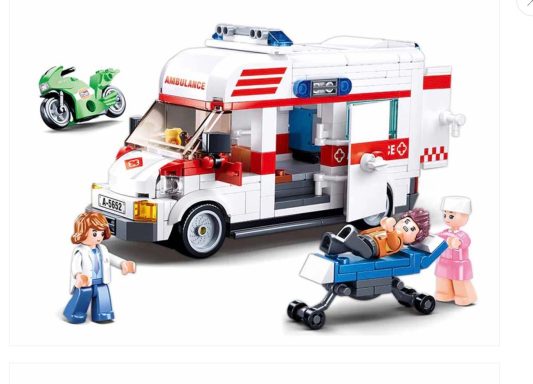 SLUBAN Paramedic / EMT Ambulance Building Brick Kit (328 pcs)